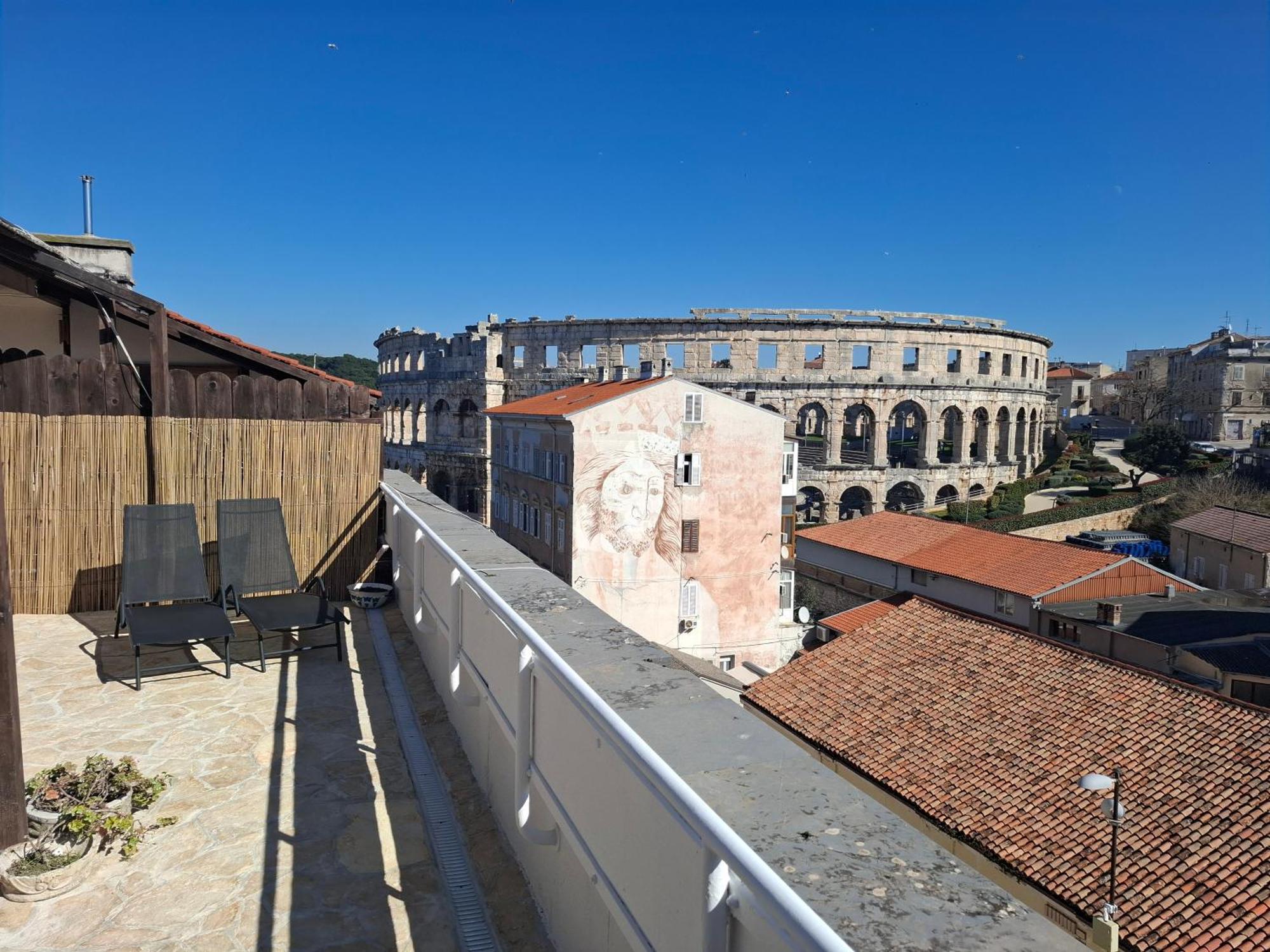 Terrace Dream View Over Amphitheatre Pula Extérieur photo
